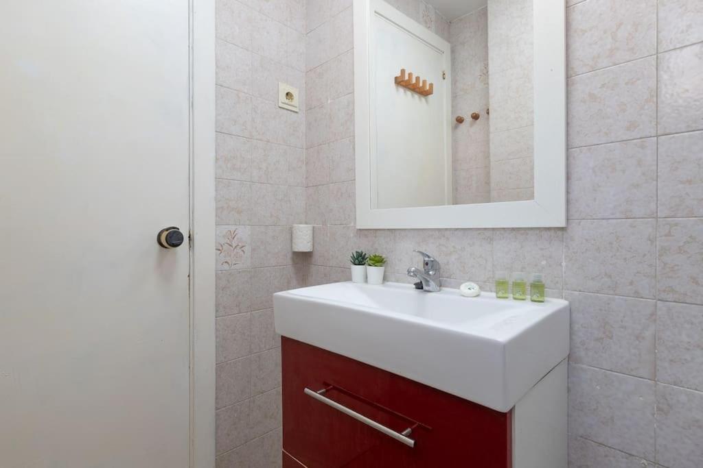 Апартаменти Apartamento Fuengirola Beach Екстер'єр фото